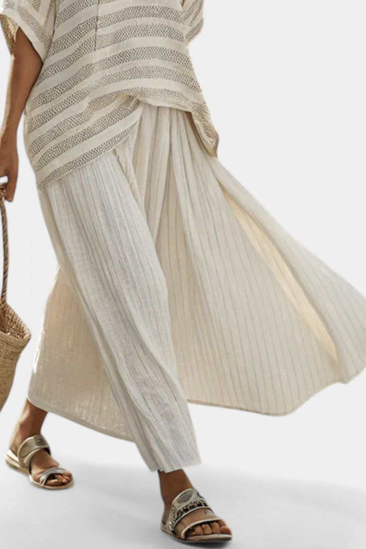 Lara | Comfortable Striped Top & Flowing Trousers