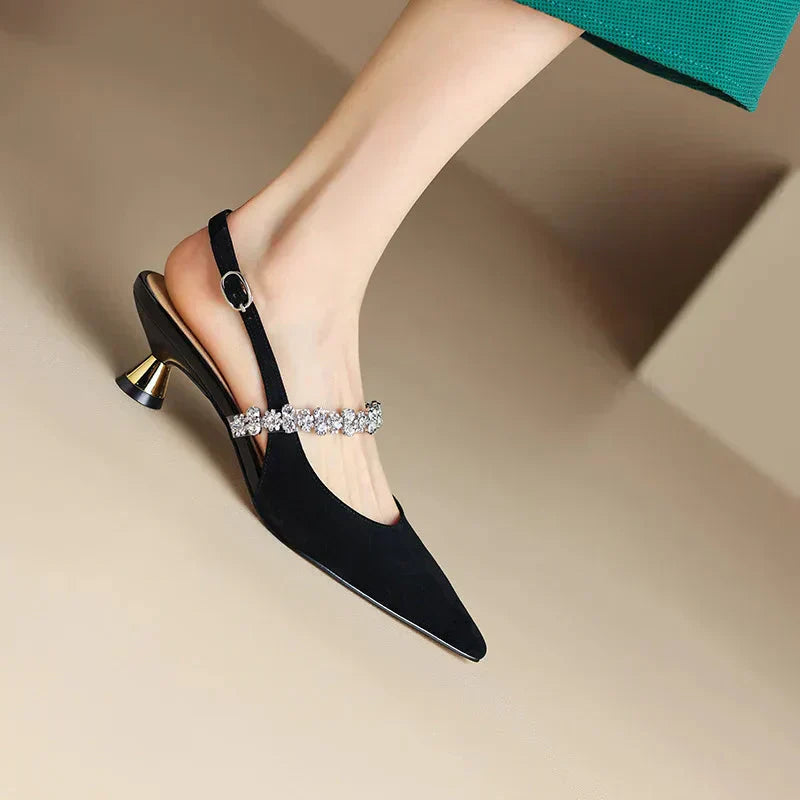 Isabelle – Elegant Court Shoes