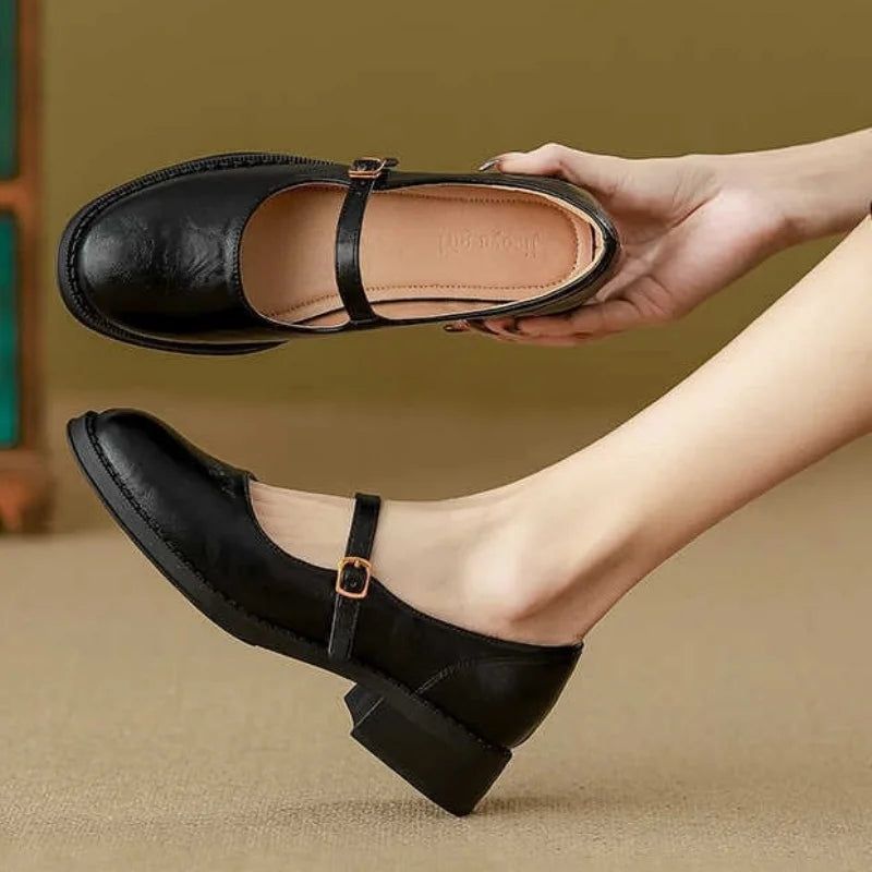 Anna – Timeless Strap Shoes