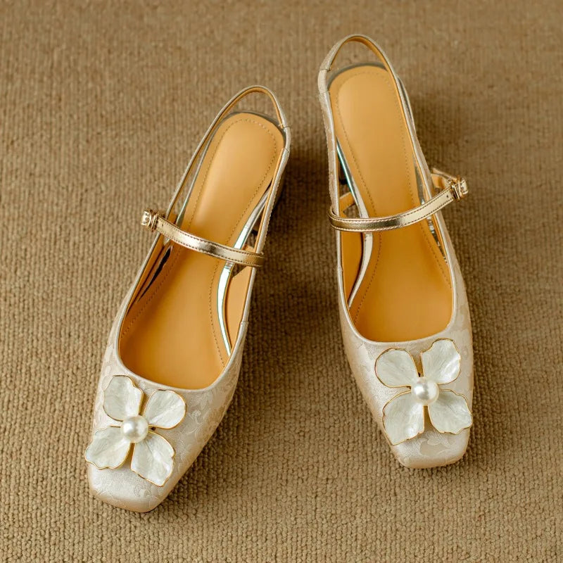 Eloise – Elegant Women's Shoes with Floral Detail