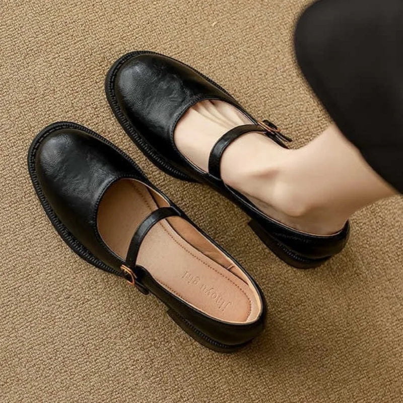 Anna – Timeless Strap Shoes