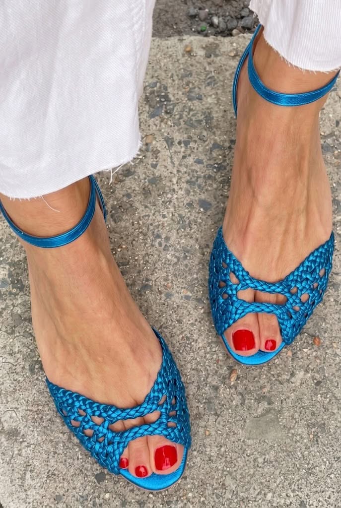 Isadora | Gold Woven Sandals