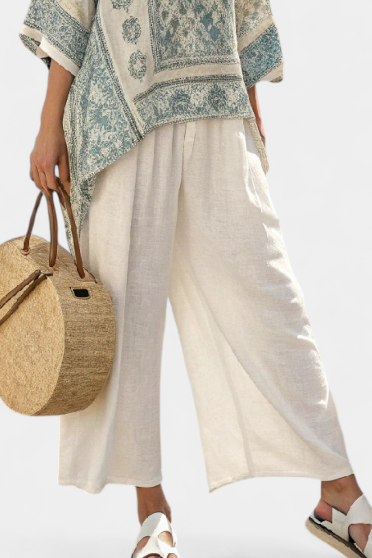 Fleur – Comfortable Printed Blouse & Wide White Trousers