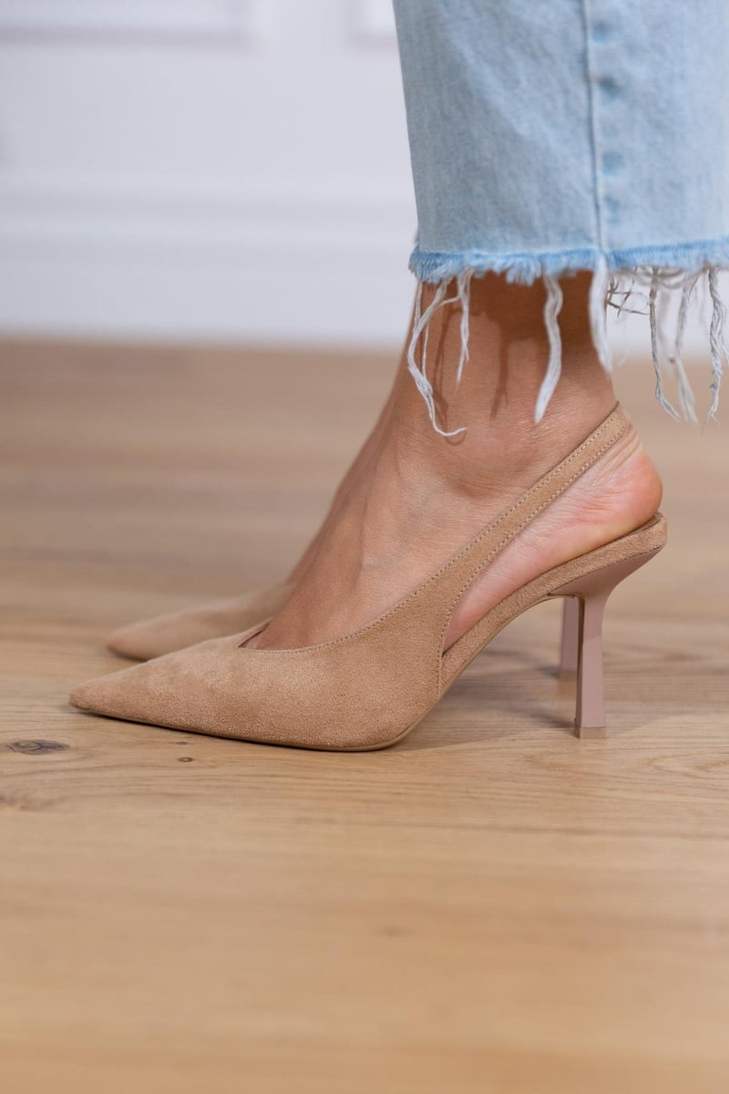 Pointed-Toe Strap Court Shoes