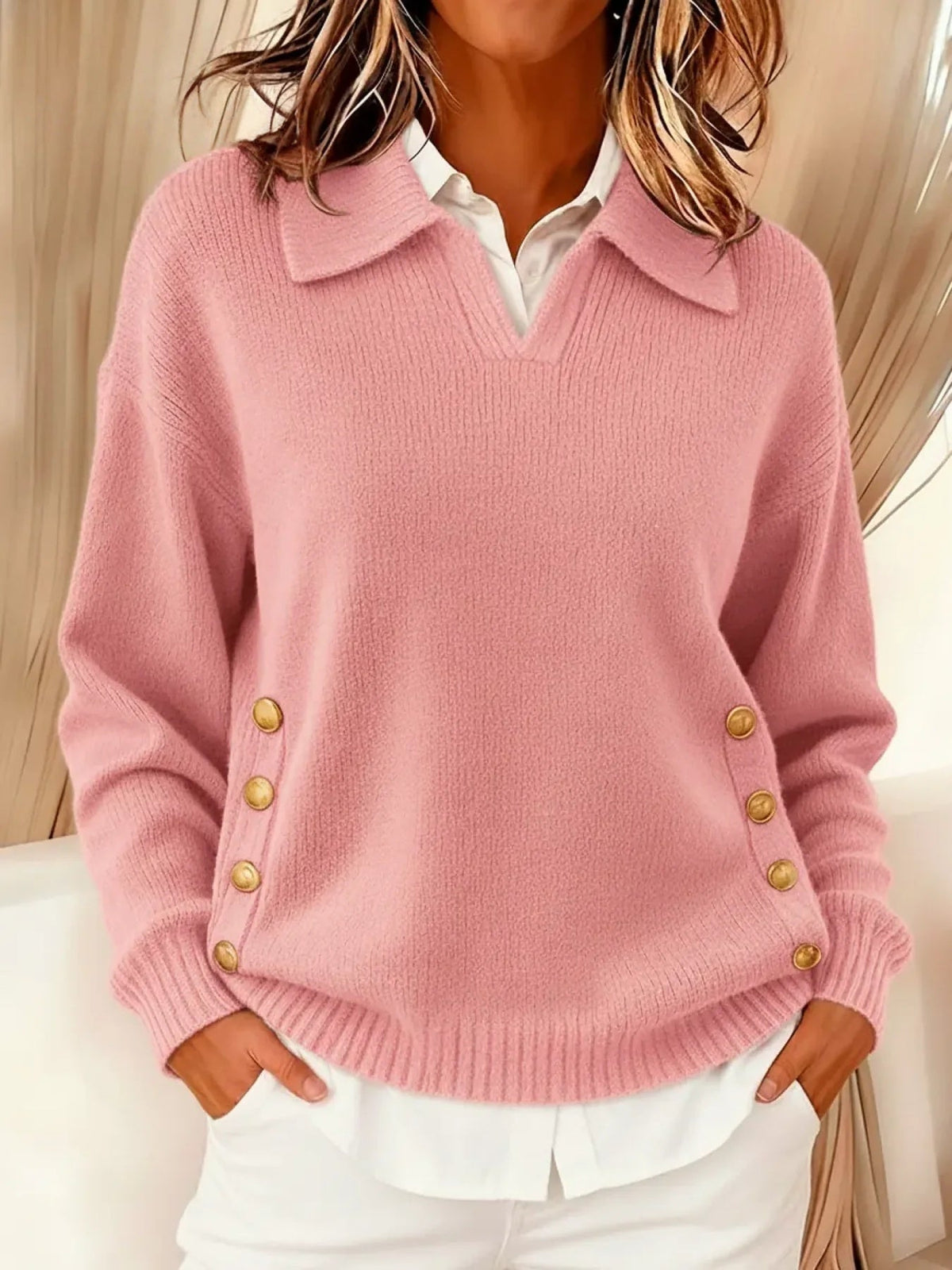 Vynette - V-Neck Sweater with Collar