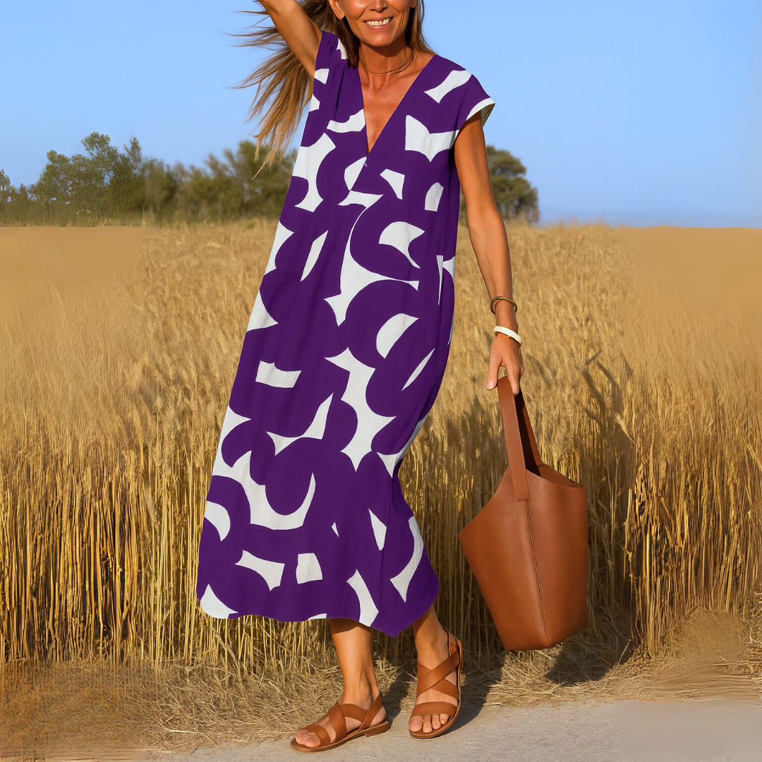 Valenique - Stylish V-Neck Dress
