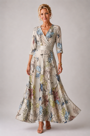 Ysa - Chic Dress with Floral Print