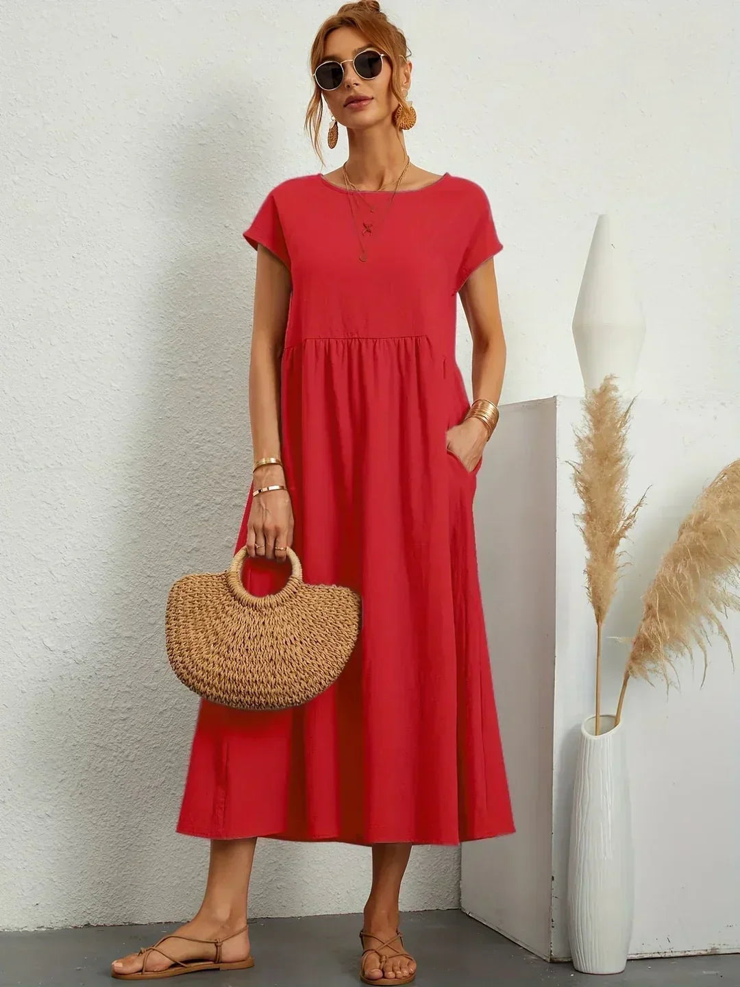 Chloe - Flowing Midi Dress with Timeless Elegance