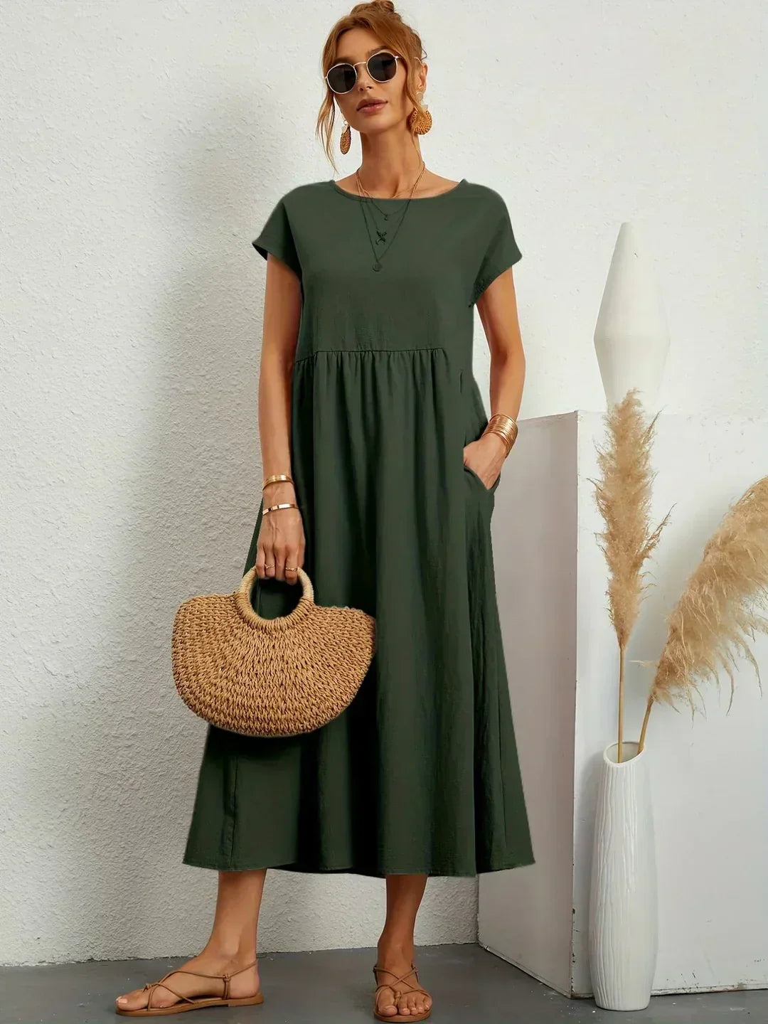 Chloe - Flowing Midi Dress with Timeless Elegance
