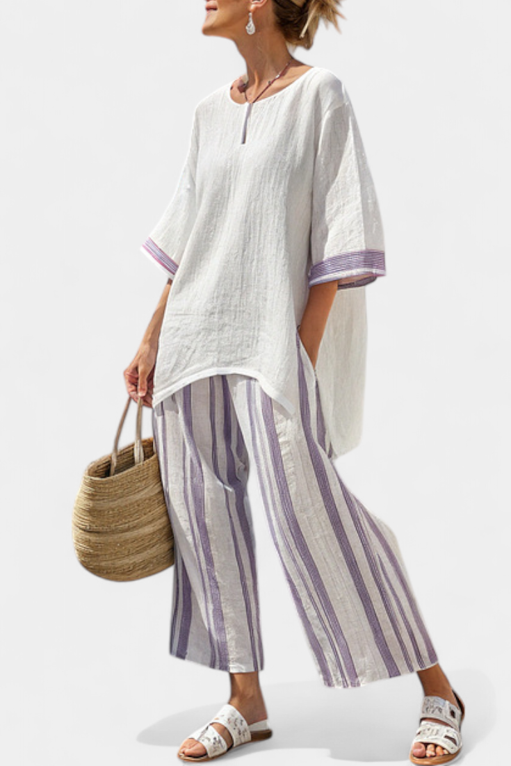 Evi – Comfortable Relaxed Blouse & Striped Bamboo Trousers