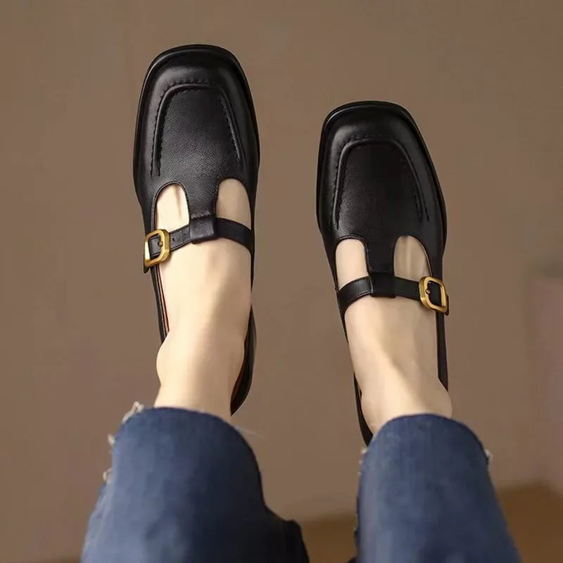 Ysolenne | T-Bar Shoes with Vintage Elegance