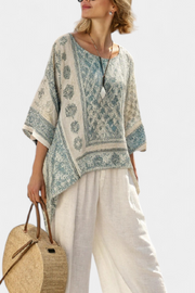 Fleur – Comfortable Printed Blouse & Wide White Trousers